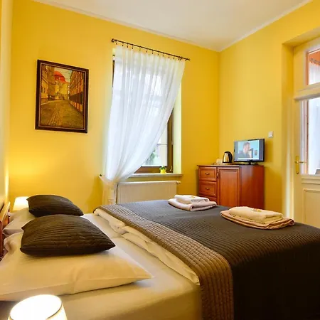 Bed and Breakfast Zloty Widok 3*